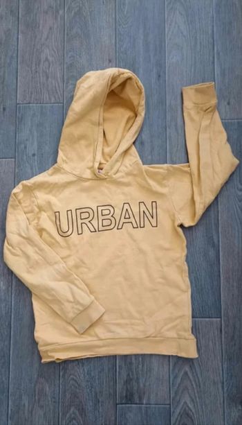 pull sweat à capuche jaune 8 ans U essentiel
