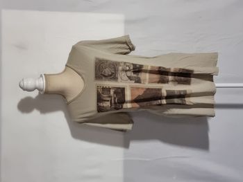 T-shirt beige