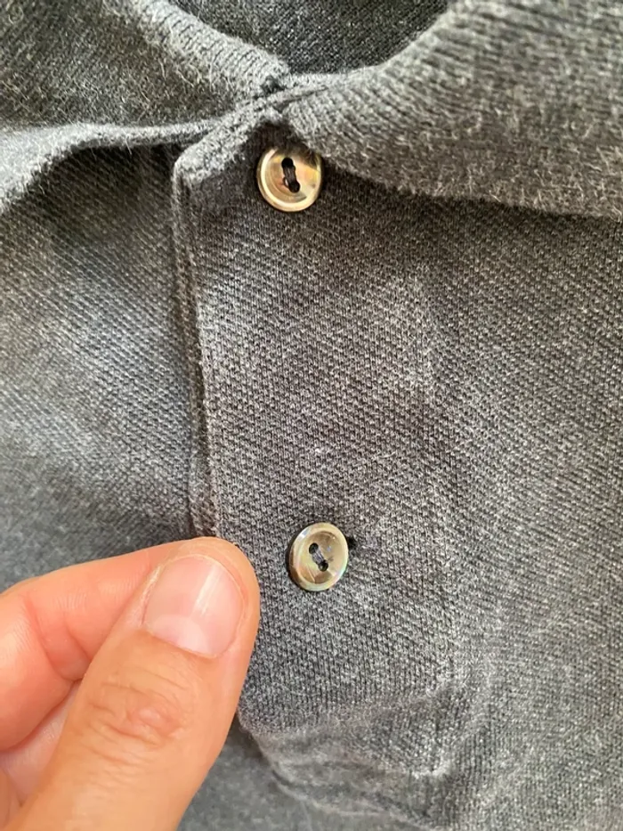 Polo Lacoste homme gris anthracite – Taille S – Authentique – Boutons nacrés - photo numéro 4