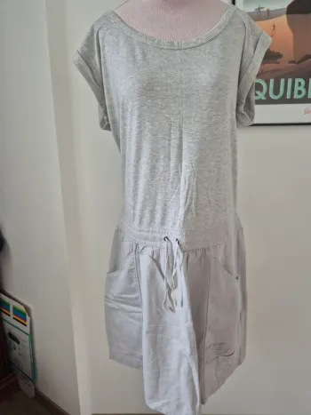 Robe Miss Captain T40