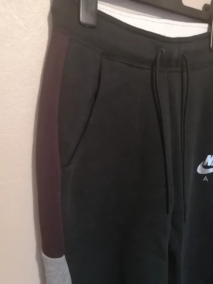 Bas de survêtement Nike noir XS ou 160cm - photo numéro 3