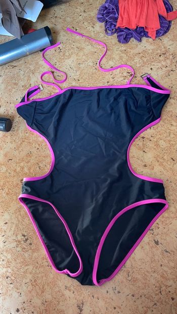 Maillot de bain 1 pièce taille 40/42