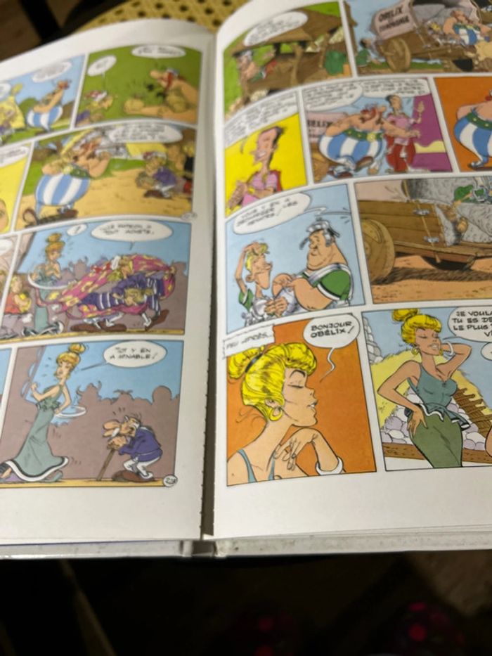 BD album doublé Astérix goscinny uderzo obelix et compagnie et chez les belges - photo numéro 7