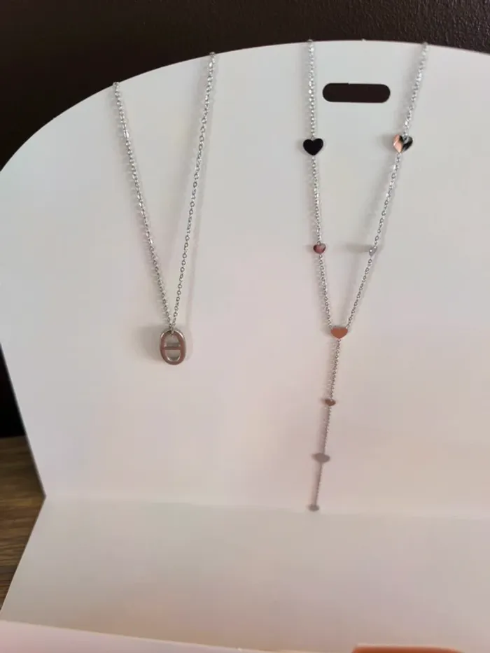 Lot de 25 bijoux argentés et multicolores - photo numéro 10