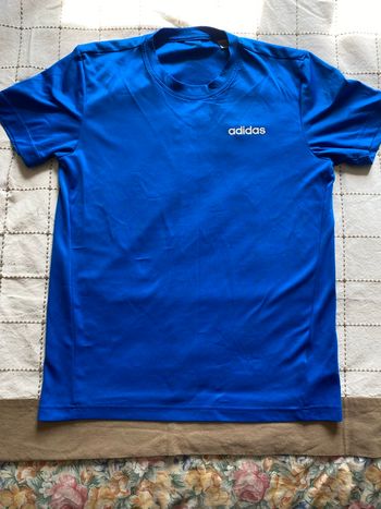 Maillot Adidas bon etat 