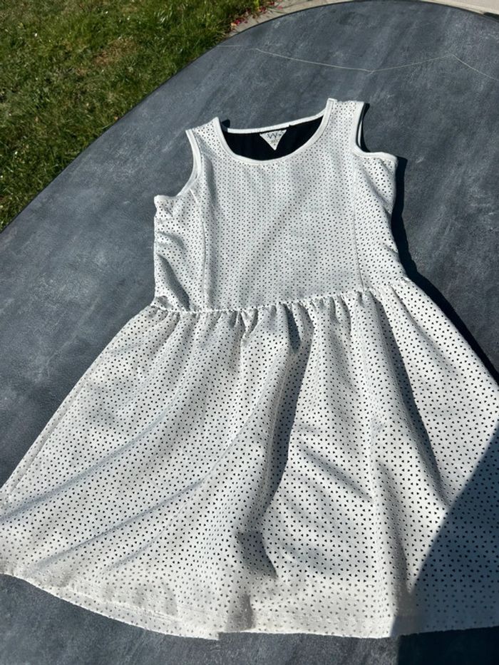 Robe IKKS blanche 12 ans