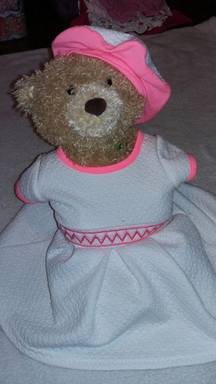 Robe et beret - photo numéro 2