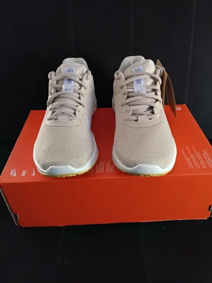 Baskets Nike Revolution 6 femme - photo numéro 2