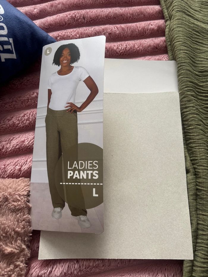 Pantalon femme - photo numéro 2