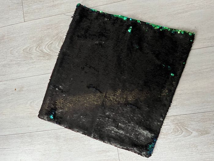 Housse de coussin paillettes réversibles  Vertes ou noires  Taille 40*40 cm - photo numéro 2