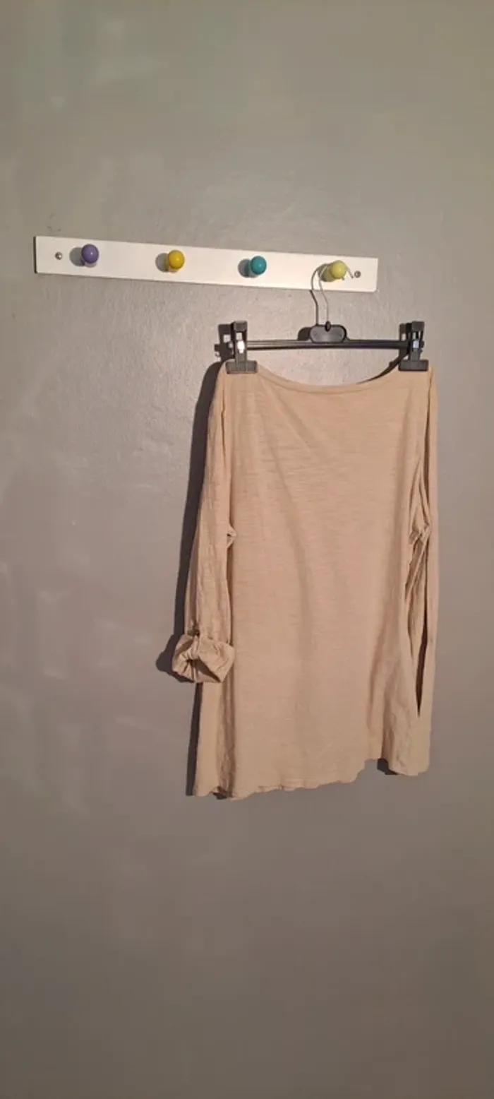 T Shirt manches longues beige - Marque Pimkie -Taille 42 - Bon état. - photo numéro 12