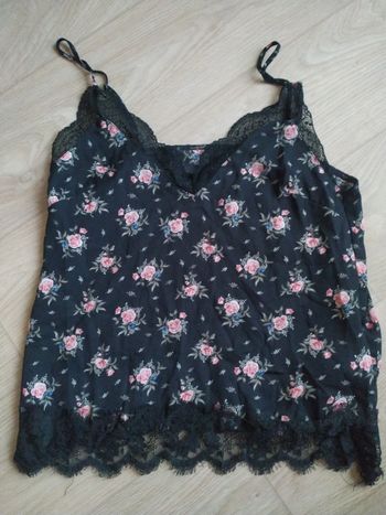 Haut à bretelles taille M 