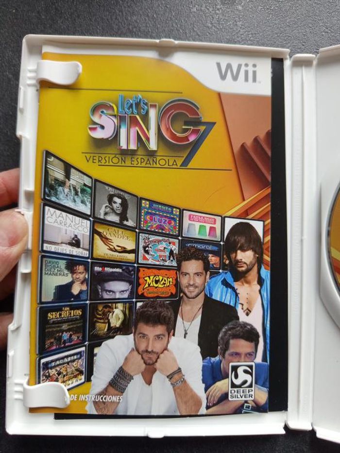 Nintendo - Wii - Let's sing 7 - Version Espagnole - photo numéro 5
