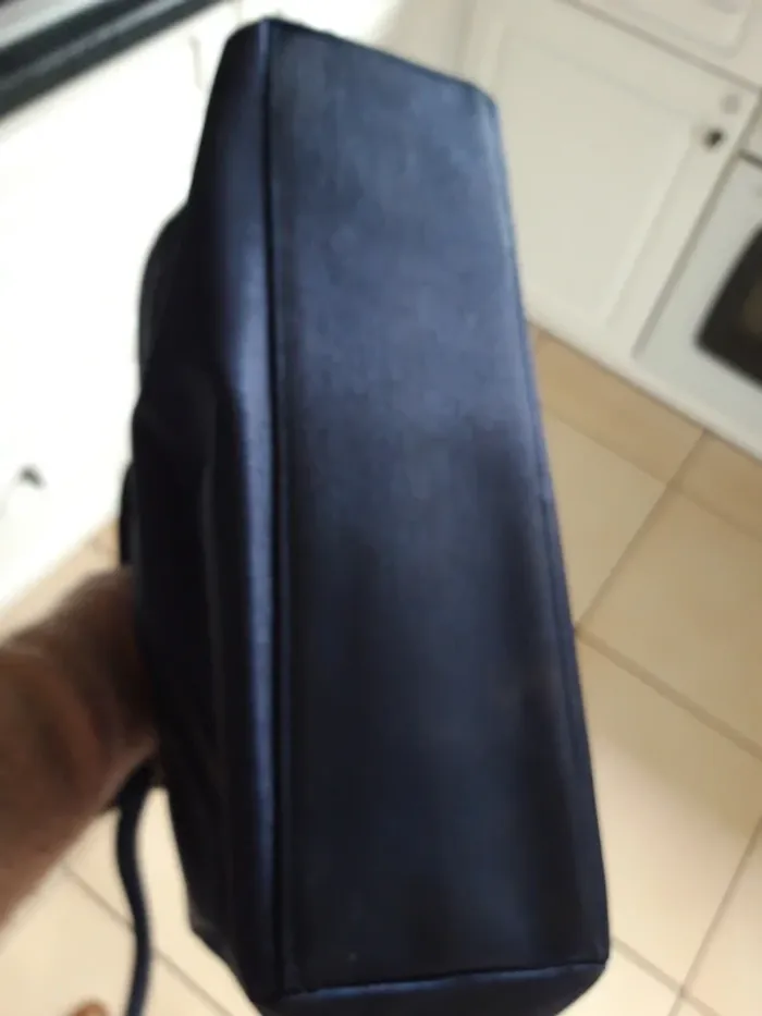 Joli sac porté épaule nilon irisé - photo numéro 10