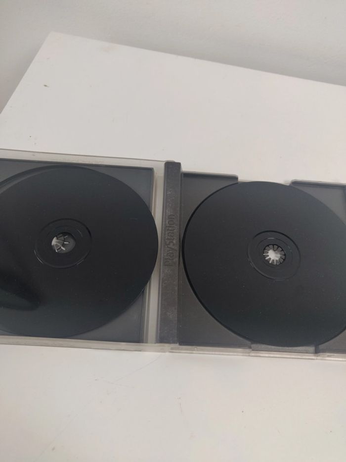 Playstation Chase the Express - Platinium - French PAL - 2 disques - sans notice - photo numéro 5