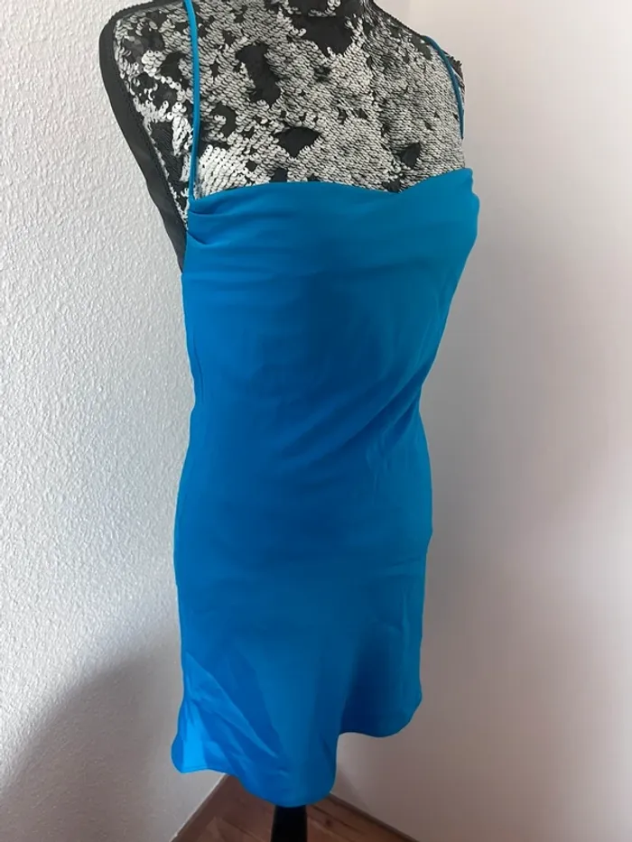 Magnifique robe - photo numéro 2