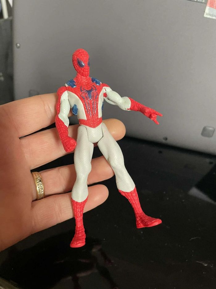 Figurine Spiderman Articulé Marvel Hasbro 2014 - photo numéro 3