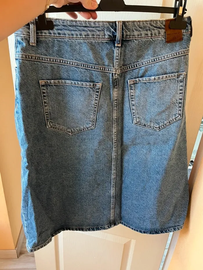 jupe en jeans à fente zara - photo numéro 5