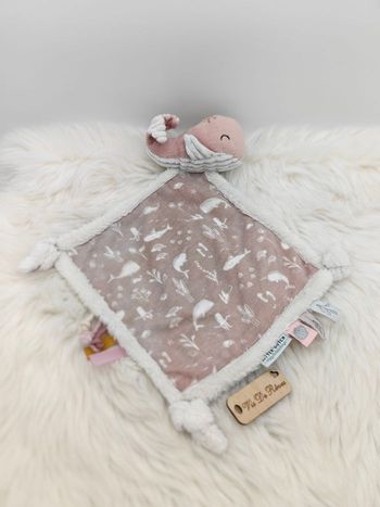 Doudou Plat Baleine Rose Little Dutch océan