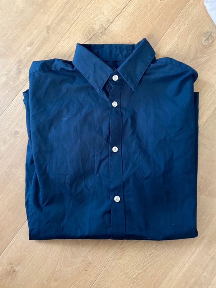 Chemise bleu marine – H&M (taille M)