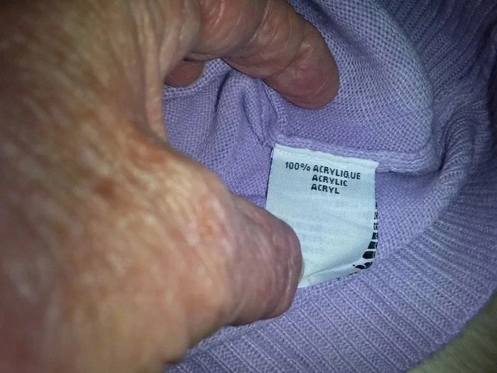 Très long pull ou robe en excellent état - photo numéro 6