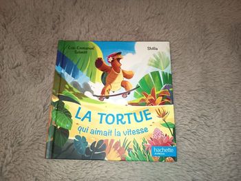 Livre album enfant Mac Do, La tortue qui aimait la vitesse, Éditions Hachette Jeunesse, NEUF