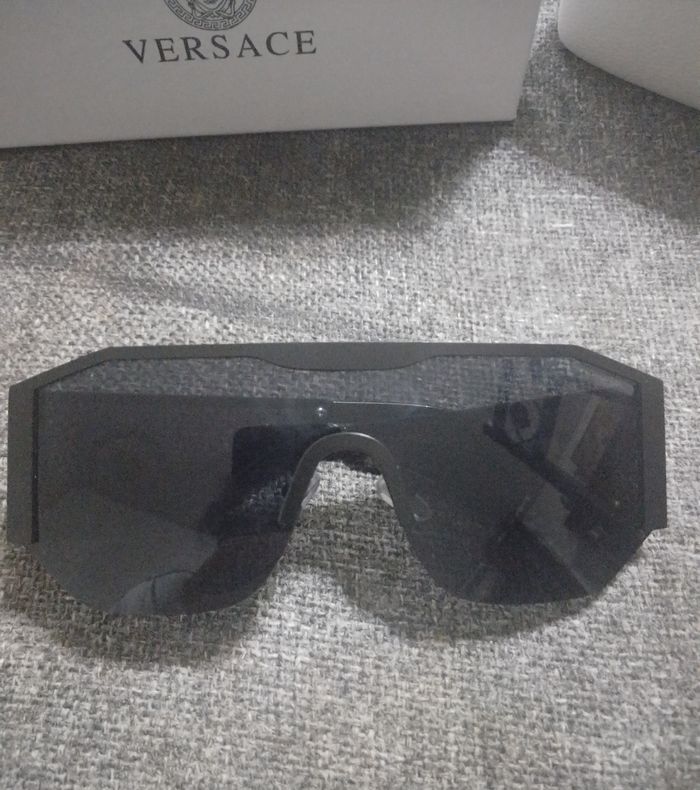 Lunettes de soleil Versace - photo numéro 2