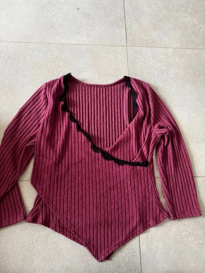 Haut violet taille XXL, très bon état