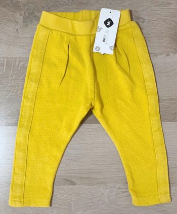 Pantalon neuf 9 mois mis saisons