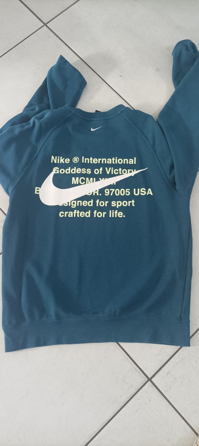 Pull Nike - photo numéro 2
