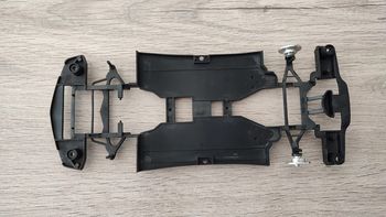 Châssis inférieur pièce détachée miniature Chevrolet Corvette C5 1997 Burago Bburago 1/18 #B65