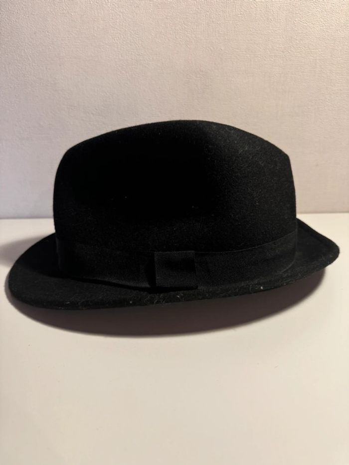 Chapeau noir - photo numéro 2