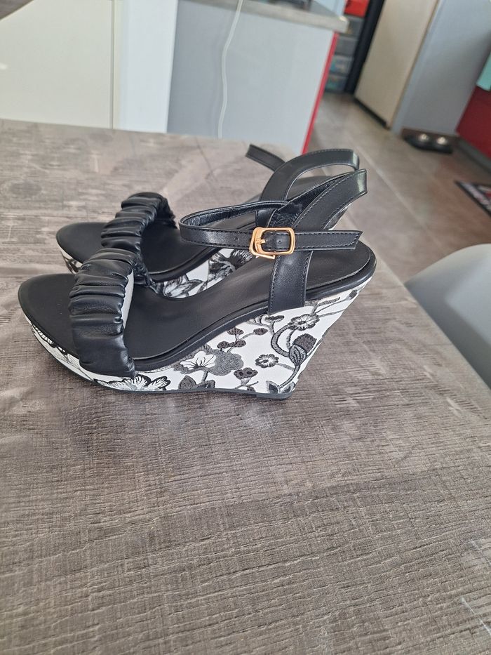 Talon ete femme