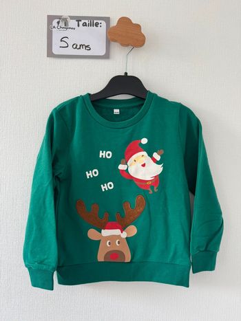 Pull de Noël - taille 5 ans 🌼