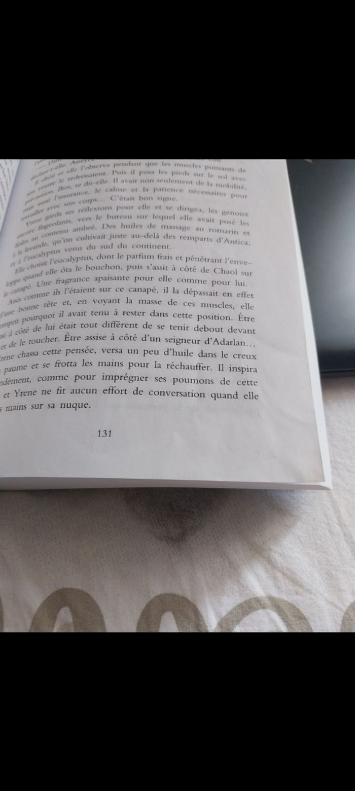 2 Romans Keleana tomes 6 La Tour de l'Aube et 7- Sarah J. Maas La Martinière - photo numéro 2