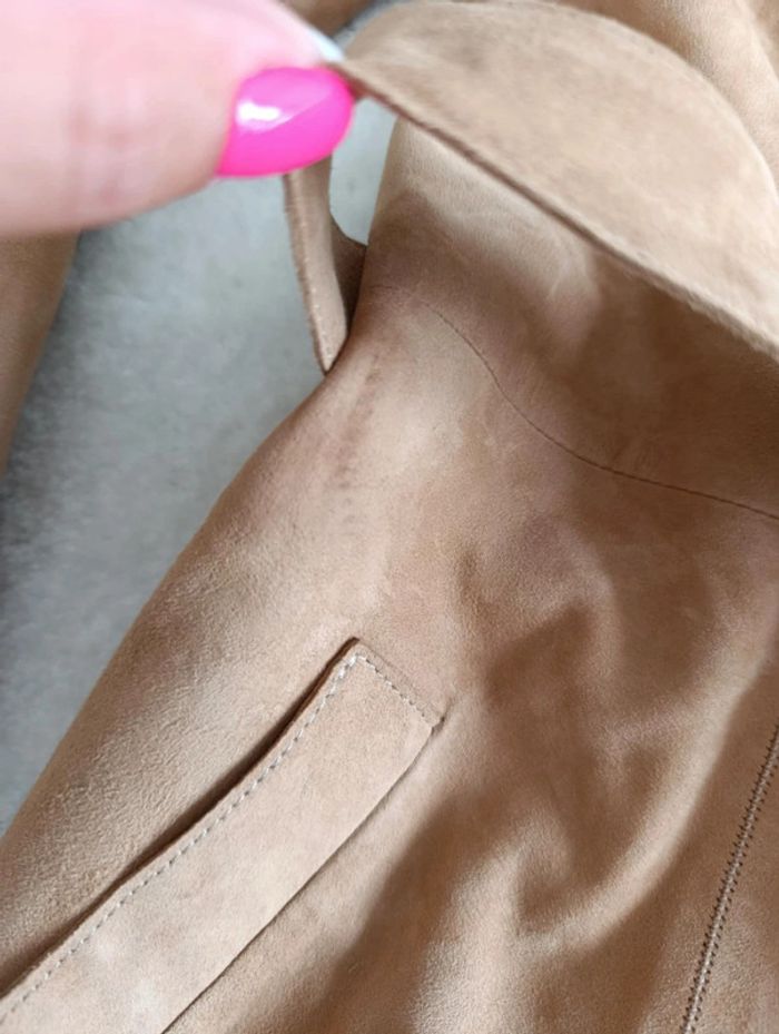 Veste manteau trench léger et fluide en daim Caroll 36 beige avec ceinture - photo numéro 10