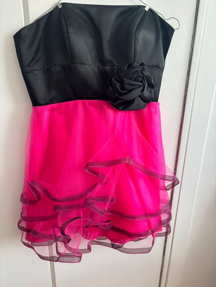 Robe de soirée fushia et noire T36/38 - photo numéro 2