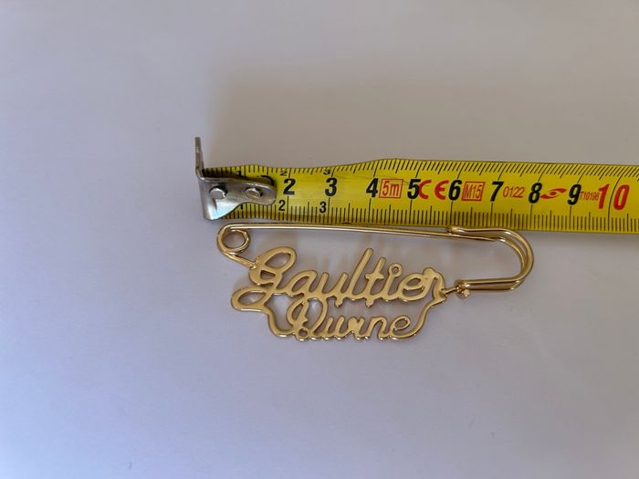 Broche pin’s Jean Paul Gaultier Divine neuve - photo numéro 5