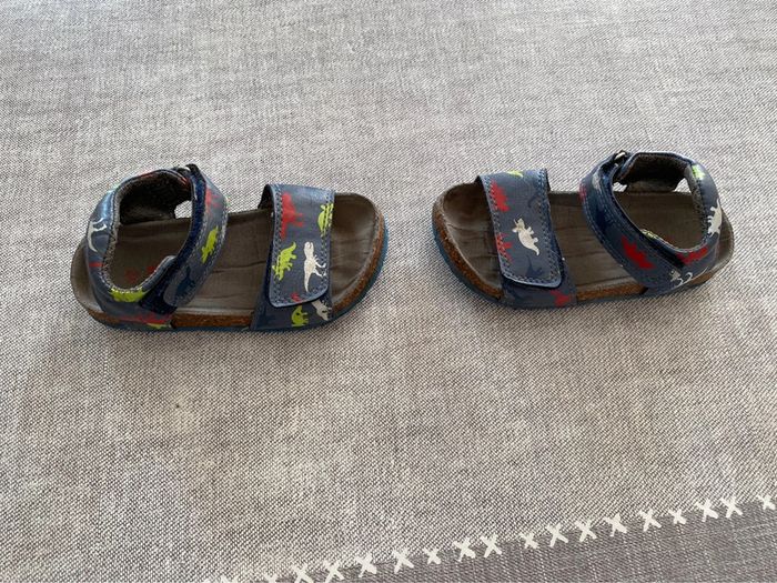 Nus pieds dinosaures taille 24 - photo numéro 4