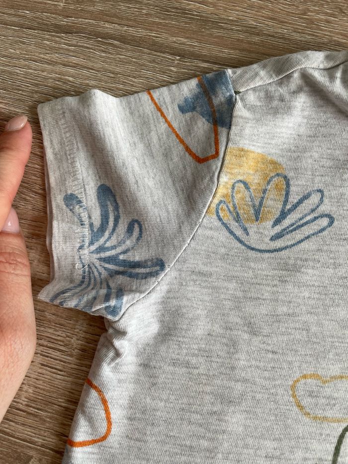 Lot 2 t-shirt OVS 18/24 mois - photo numéro 5