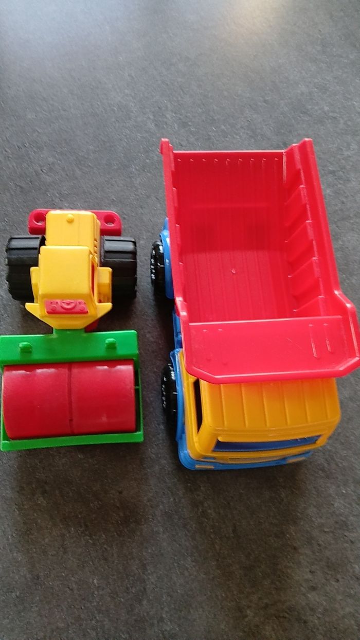 Lot jouets - photo numéro 2