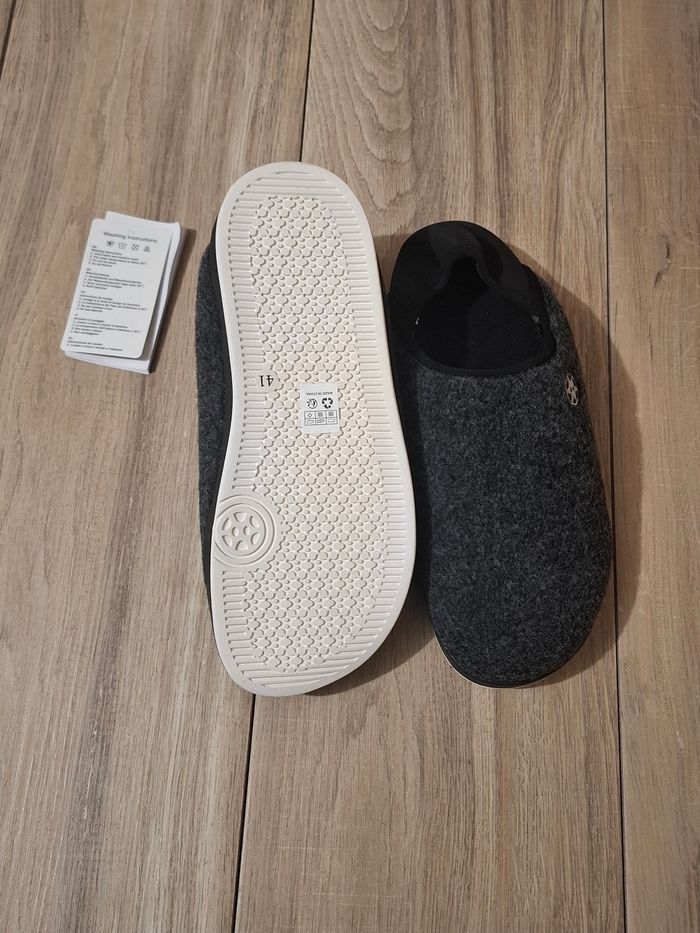 Chaussons pantoufles Mixte homme femme avec maintien gris anthracite - photo numéro 4