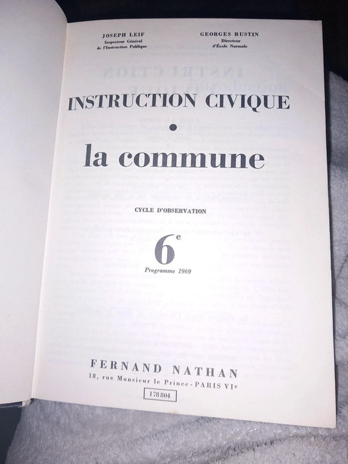 Livre instruction - photo numéro 3