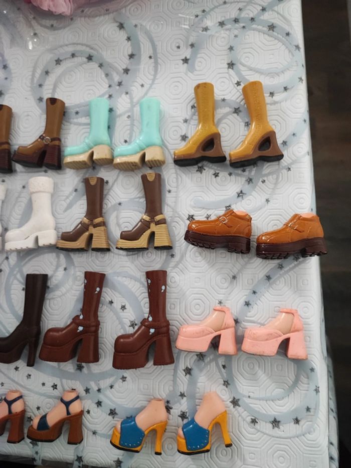 Lot chaussures pour poupées Bratz - photo numéro 13
