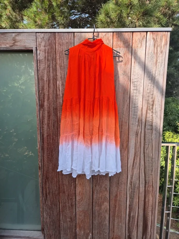 Robe orange Attic and barn