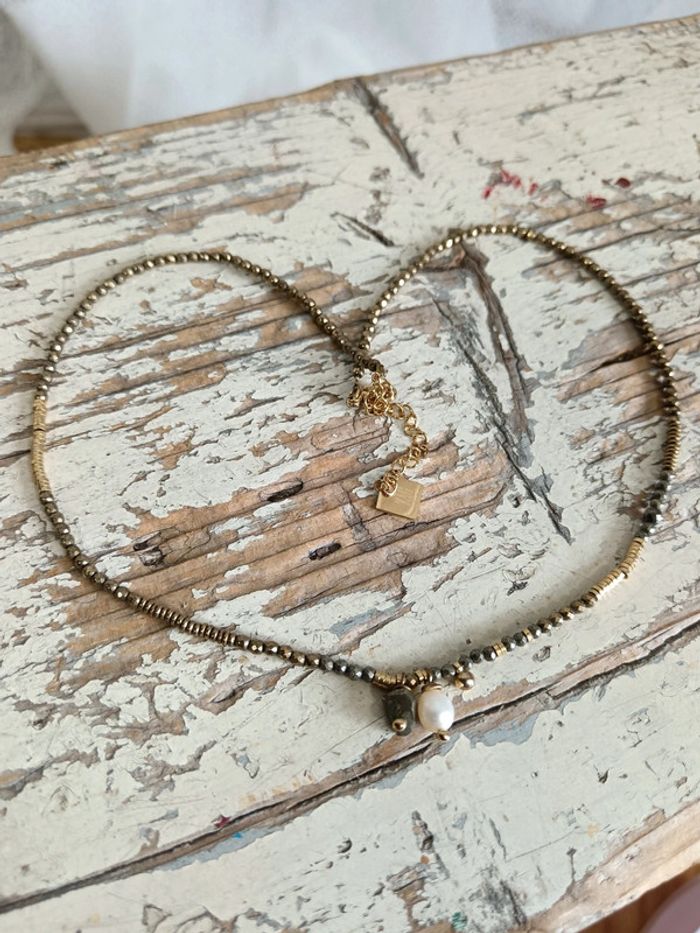 Zag | Collier Perlé Pierre Hématite -Acier Or Perle Nacre Blanche - photo numéro 5