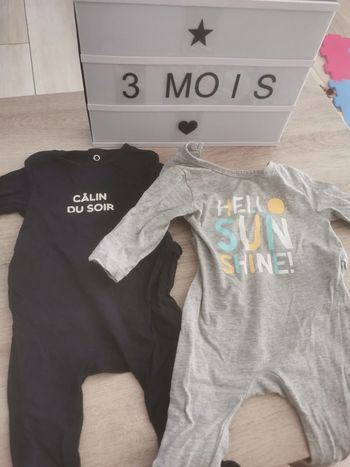 2 pyjama légers 3 mois