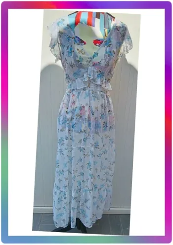 Robe légère S Stradivarius