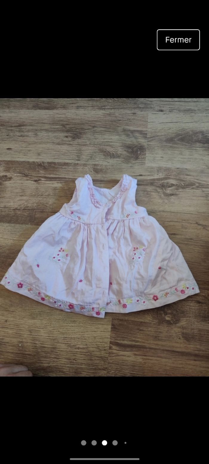 Robe 3 mois - photo numéro 3