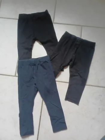 🌹lot de 3 leggings kiabi 18 mois 🌹
